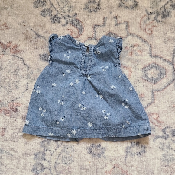 Twin 3 month old tops - Picture 4 of 8